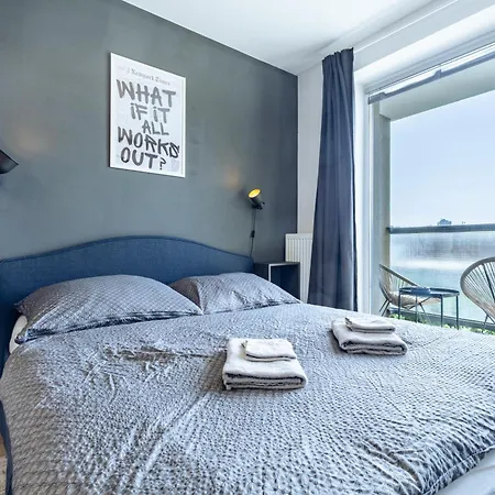 Sapphire Horizon - Parking & Balcony Daire Bratislava